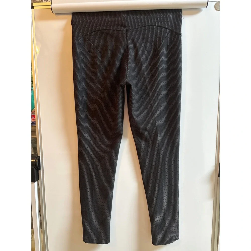 Lark and Grey women's leggings medium petite black white athletic‎